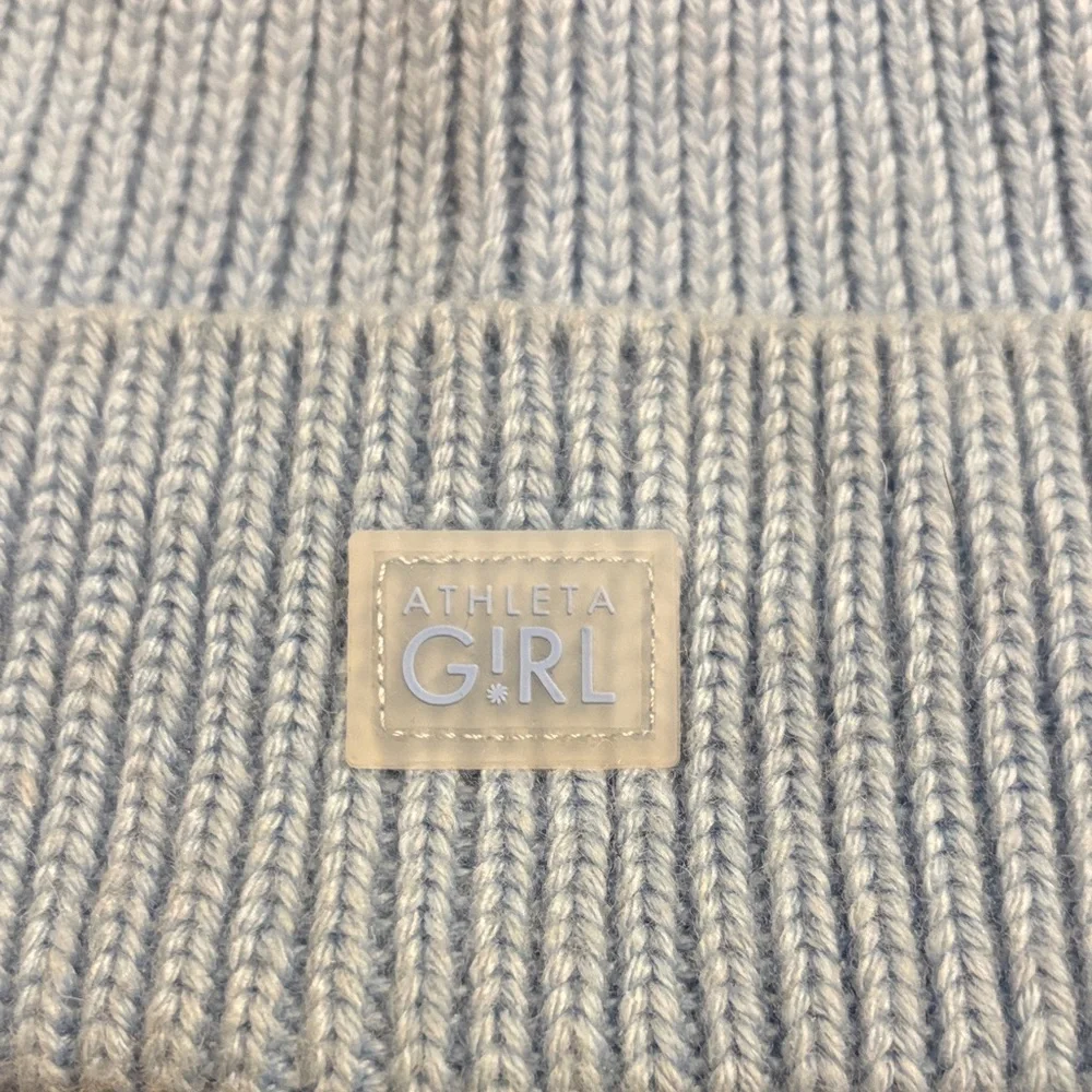 Athleta Girl Chill‎ Out Beanie EUC